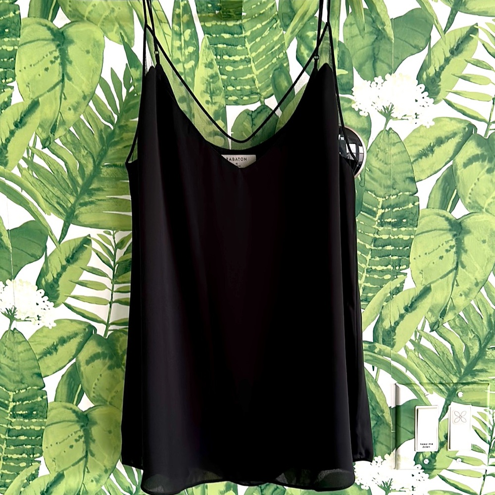 Gorgeous Aritzia top